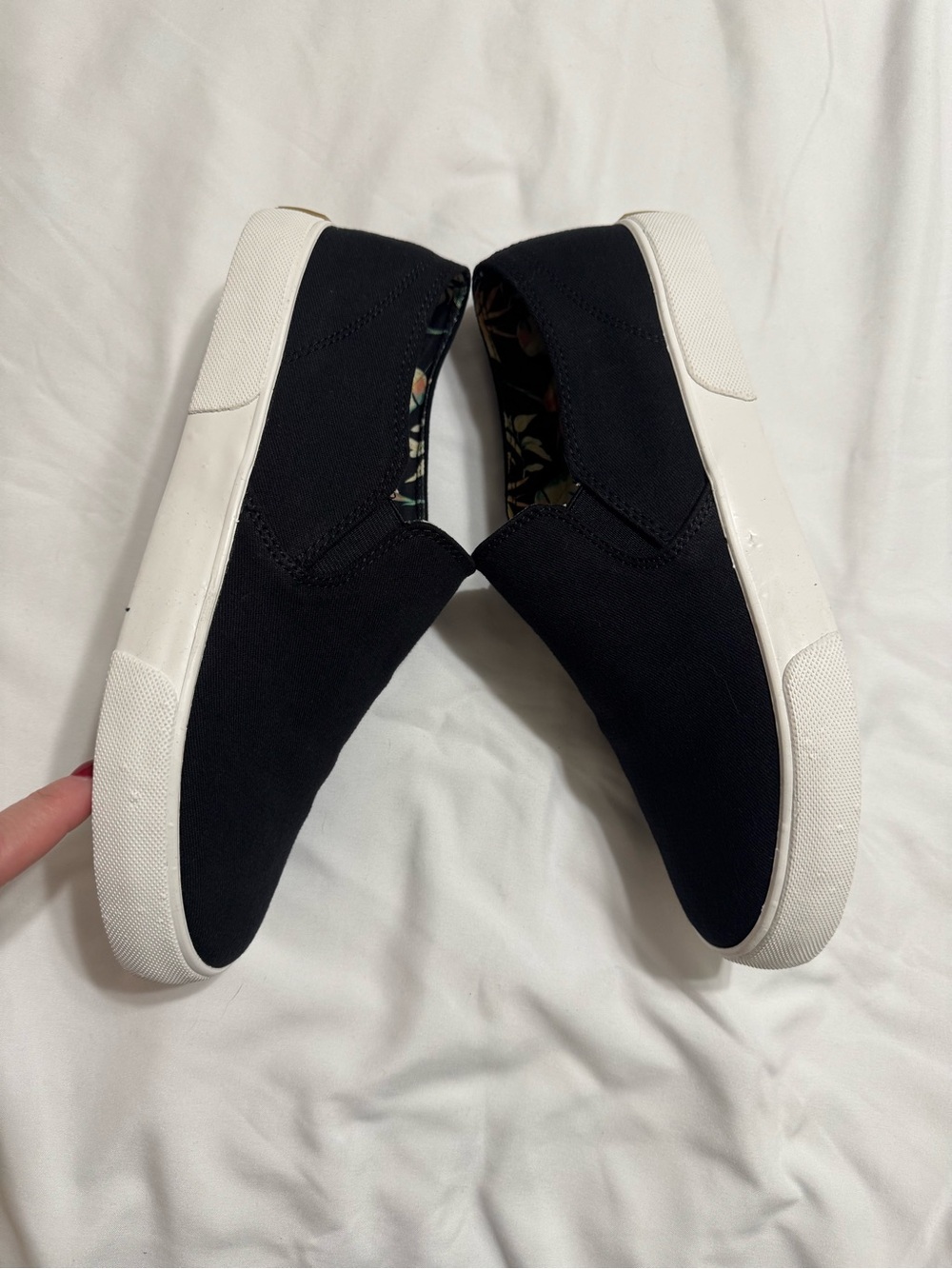 Vionic Black Slip-On Canvas Flats with Tropical Lining - Picture 6 of 9